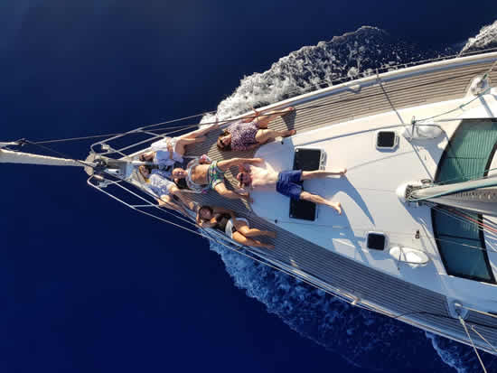 Viaggiare solo in Ibiza in barca a vela